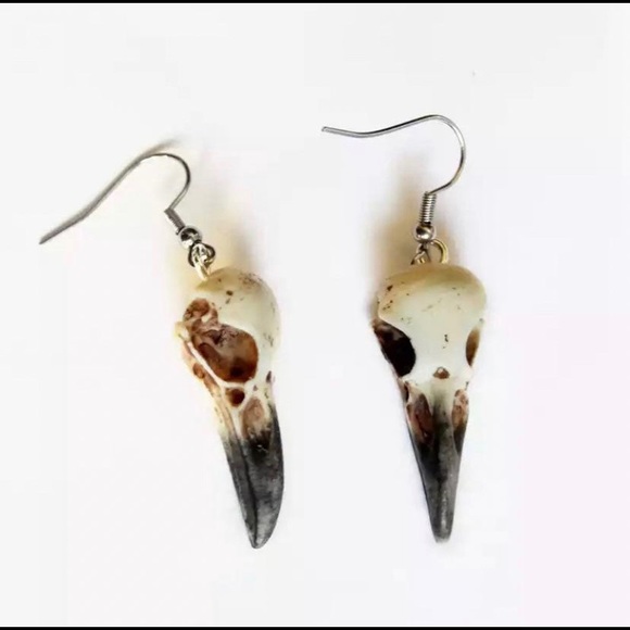 Raven Skull Earrings - Picture 1 of 1